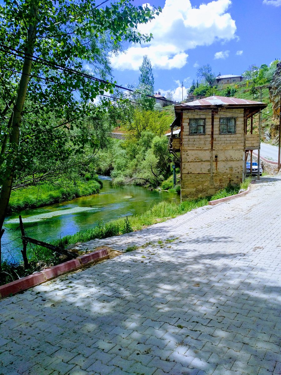 akindede5's tweet photo. #adana #tufanbeyli #şarköyü https://t.co/q29ISMxC6o