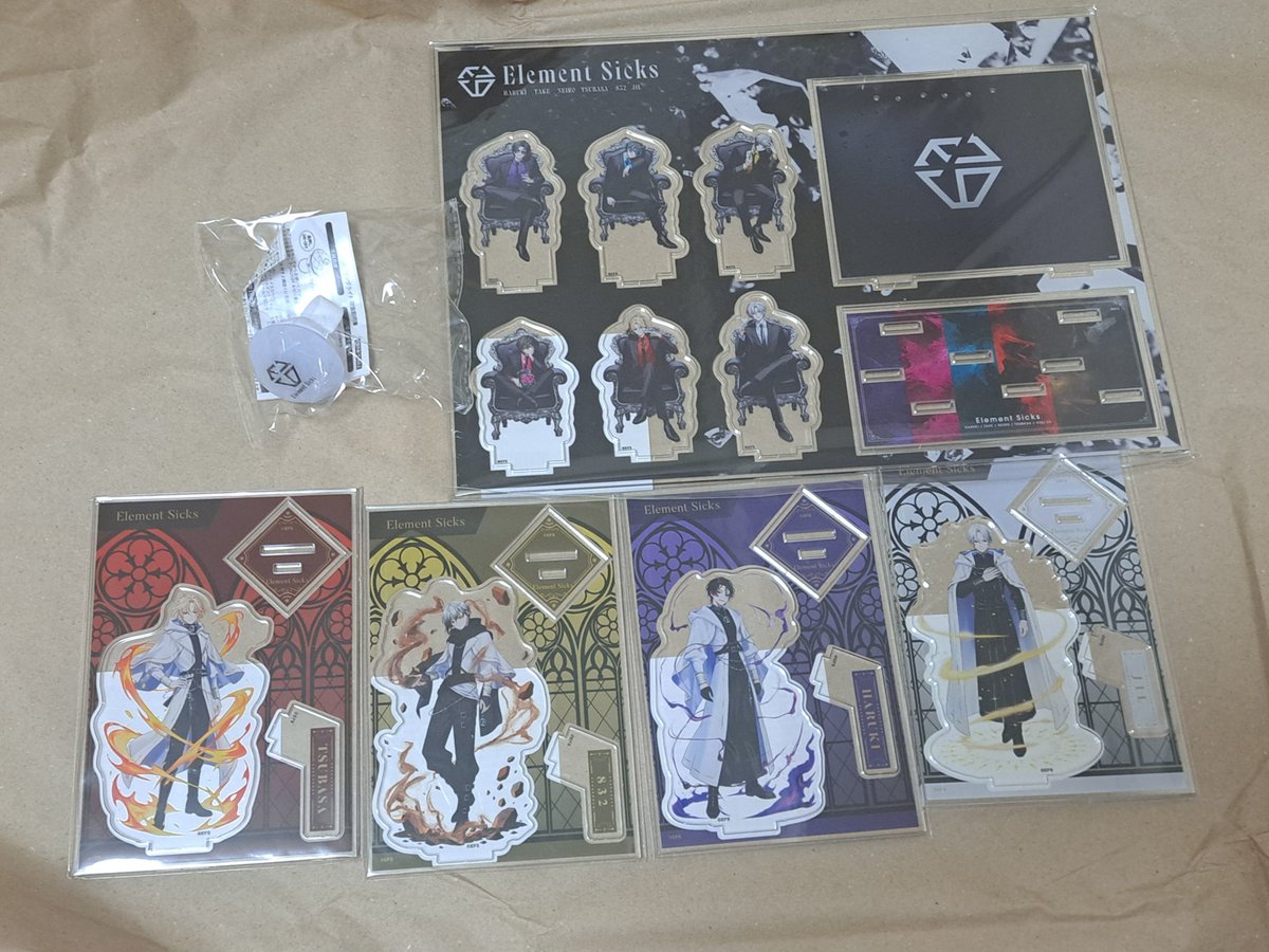 yuui14438435's tweet photo. SAVEグッズの追加分たちとねいろくんのBirthdayグッズ届いた～～！！
待ちに待ったグッズたち！！
ほんとここ数日でめちゃめちゃグッズが増えて嬉しすぎる🎶 https://t.co/FSco4IcNyS