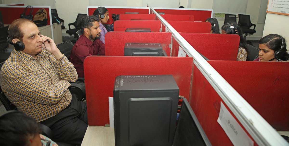 DIPRRajasthan's tweet photo. राजस्थान संपर्क हेल्पलाइन बन रही समस्याओं का अंतिम पड़ाव

कार्यकारी निदेशक राजस्थान राज्य औद्योगिक विकास एवं निवेश निगम लिमिटेड (रीको) ने राजस्थान संपर्क हेल्पलाइन (181) का किया निरीक्षण

https://t.co/KnSCGlRWDP https://t.co/bwxldcl3Ww