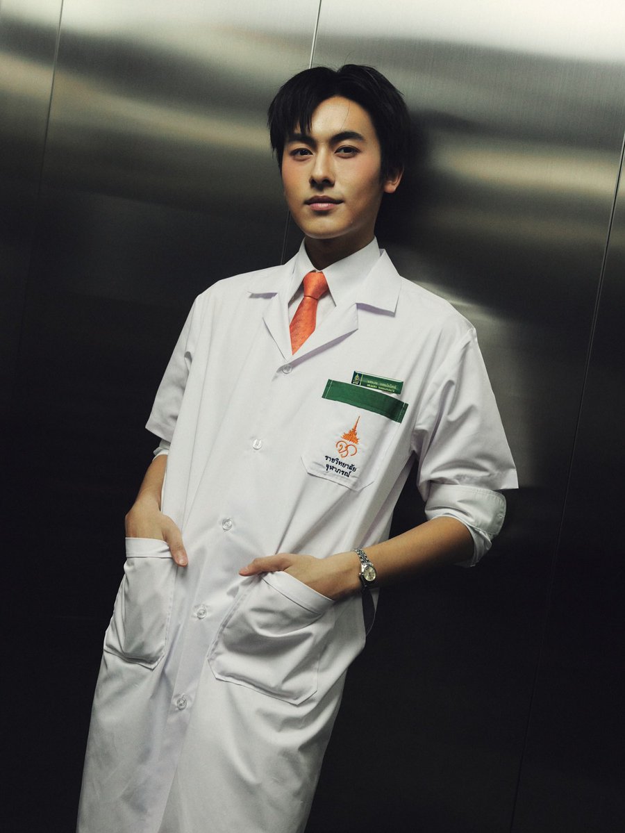 gorntification's tweet photo. เนื่องในวันคล้ายวันเกิดครบรอบ 23 ปีของ กร วรรณไพโรจน์ #PROXIEGorn ทางเราได้นำเงินจำนวน 7,025 บาท มอบให้กับมูลนิธิโรงพยาบาลเด็ก ผ่านโครงการ Little Miracle ปาฏิหาริย์แห่งชีวิต ช่วยน้องพิชิตมะเร็ง เพื่อช่วยให้น้อง ๆ ที่จำเป็นต้องได้รับการปลูกถ่ายไขกระดูกและสเต็มเซลล์มีโอกาสเข้าถึงการรักษาได้เร็วยิ่งขึ้น

มะเร็งเม็ดเลือดขาวเป็นโรคมะเร็งที่พบมากที่สุดในเด็ก แม้การตรวจพบไวจะช่วยเพิ่มโอกาสในการรักษาให้หายได้ แต่ผลลัพธ์ของการรักษายังขึ้นอยู่กับอีกหลายปัจจัย และไม่ใช่เด็กทุกคนที่จะเข้าถึงการรักษาที่จำเป็นได้อย่างทันท่วงที

เราหวังว่าการส่งต่อเล็ก ๆ ในครั้งนี้ จะช่วยให้น้อง ๆ มีโอกาสได้กลับไปใช้ชีวิตในวัยเด็กอีกครั้ง กลับไปเรียน กลับไปเล่น ได้หัวเราะกับเพื่อน ๆ และได้ใช้ชีวิตวัยเด็กที่สดใสอย่างที่ควรจะเป็น ขอบคุณทุกคนที่ร่วมเป็นส่วนหนึ่งของการให้ในครั้งนี้นะคะ ♥️

#PROXIEth #dear23gorn 
#gorntification