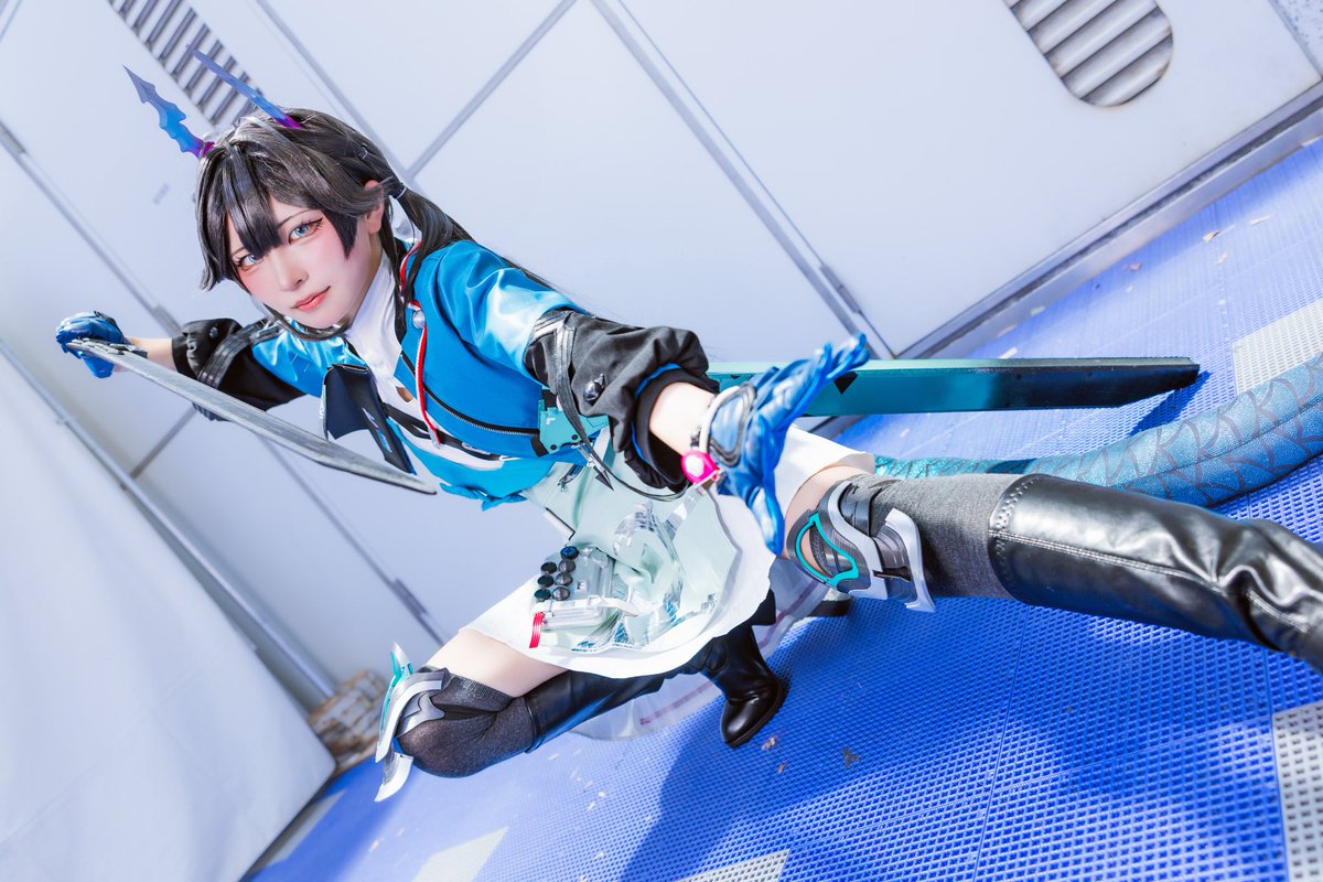 mochi_rnrn's tweet photo. Cosplay．アークナイツエンドフィールド

┈┈┈┈┈┈┈┈┈┈┈
チェン・センユー
┈┈┈┈┈┈┈┈┈┈┈

 #Endfield‌  #ChenQianyu  
 #コスサミ2026  #エンドフィールド https://t.co/HBgKxHpQVg