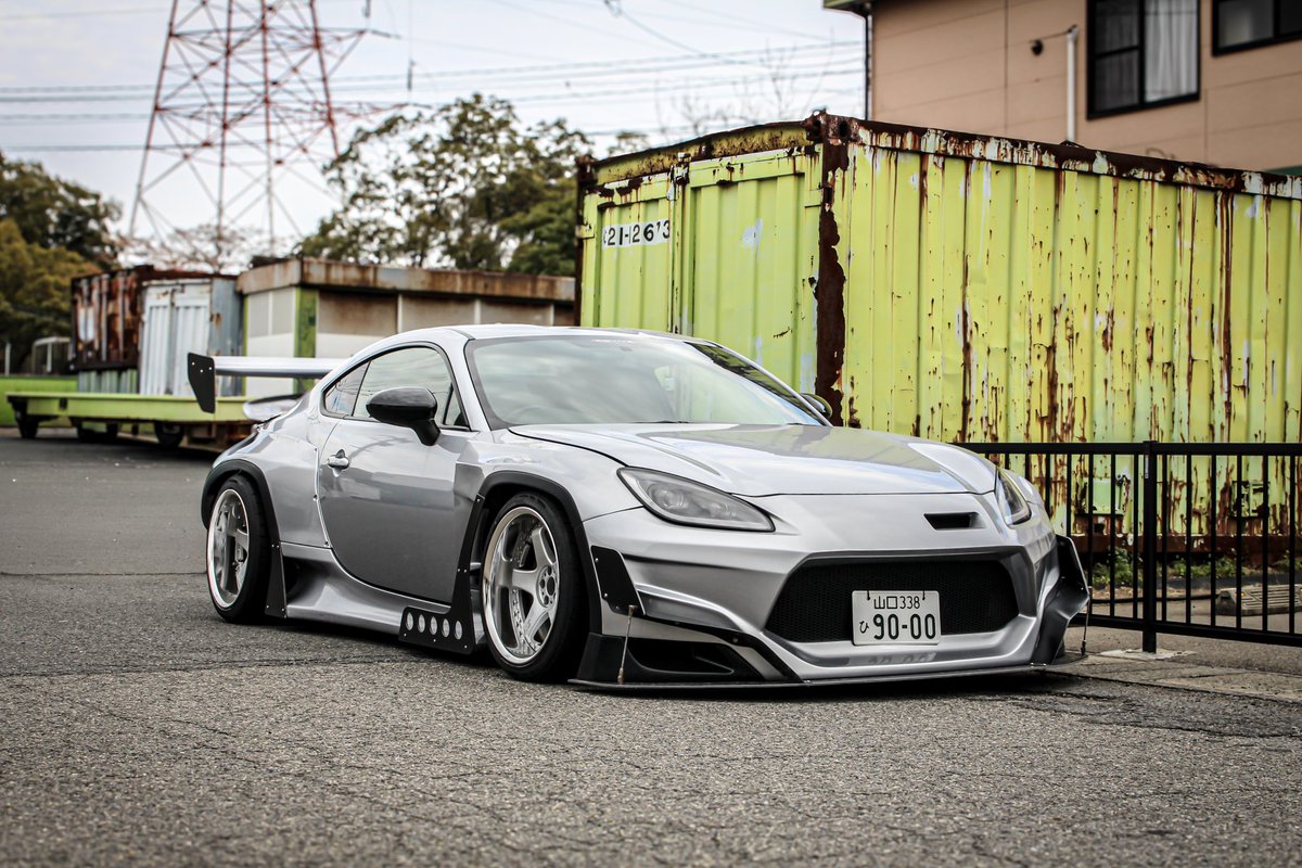 EsFuerzo_bro's tweet photo. なんか86の日らしいから載せとく
#86の日
#GR86
#toyota
#Workwheels
#jdmconcept
#ideal
#airbft
#rocketbunny
#pamdem
#airsus
#エアサスはモテるらしい https://t.co/0JpOCSxstN