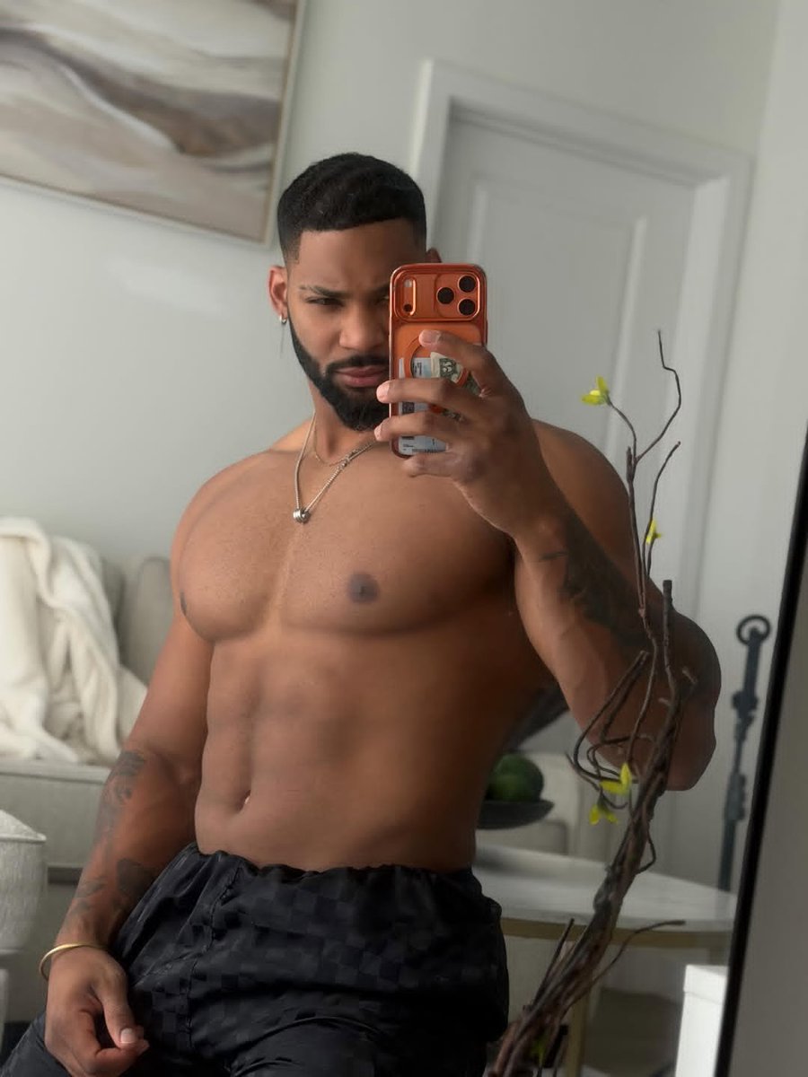 master_jon9's tweet photo. Draining get in my dm and get fry 
 #findom #gooner #addicted #mindfuck https://t.co/27LT4j3Fdl