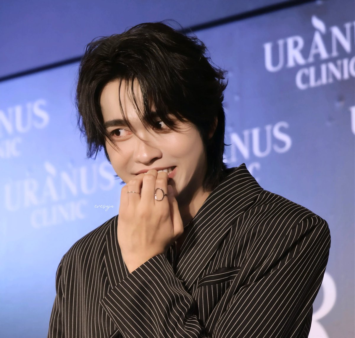 EVE_SuJu's tweet photo. hop hop hop 🫢

BESEVBOOM URANUS KHONKAEN

#UranusClinicxBoom 
#besevboom https://t.co/ASttXF1C1O