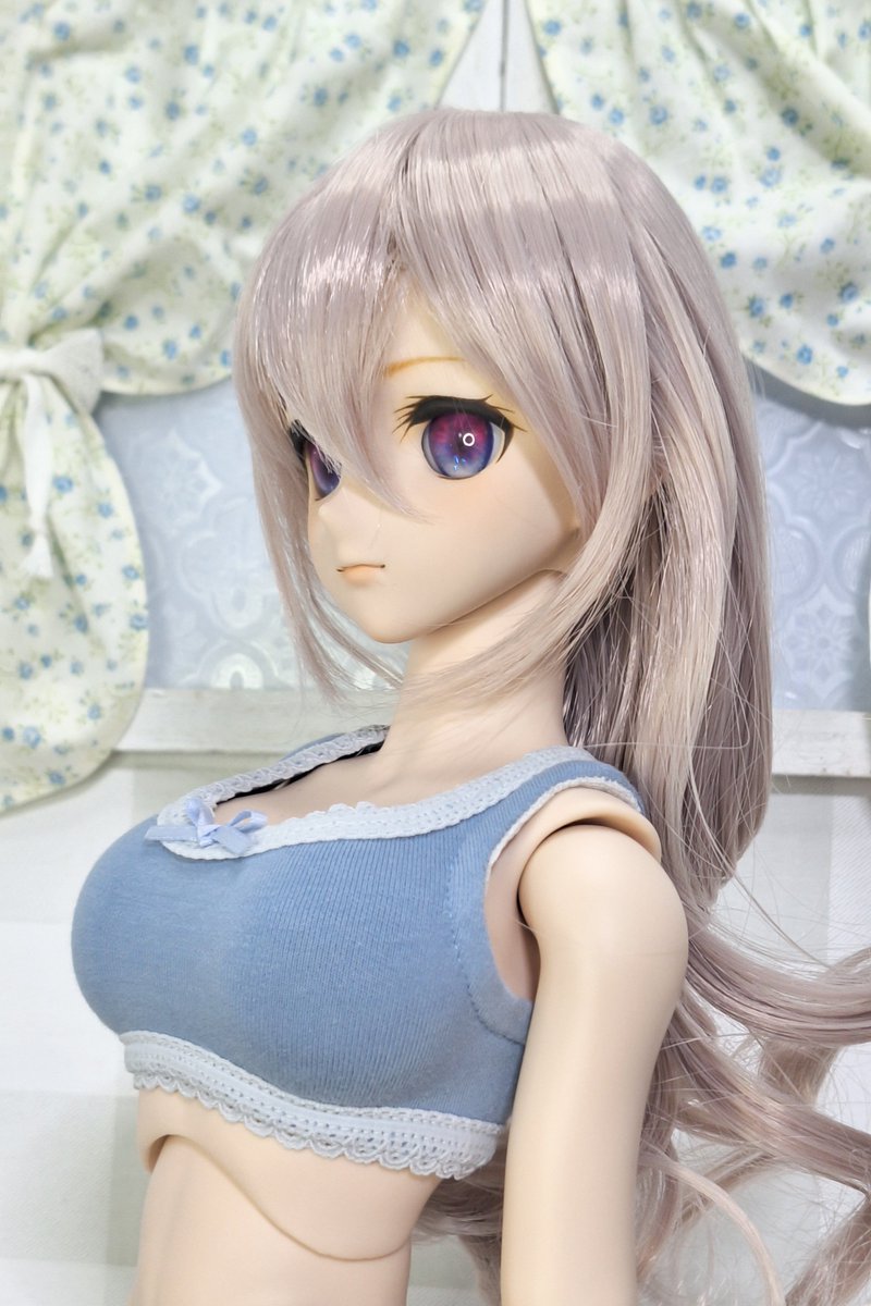 kinmist's tweet photo. L胸サイズも作ってみました(引用元は〜M胸サイズ)
ダーツを入れずにバストにいかに沿わせられるかが難しかったです(;´ `���) https://t.co/SMwTHE9QNM