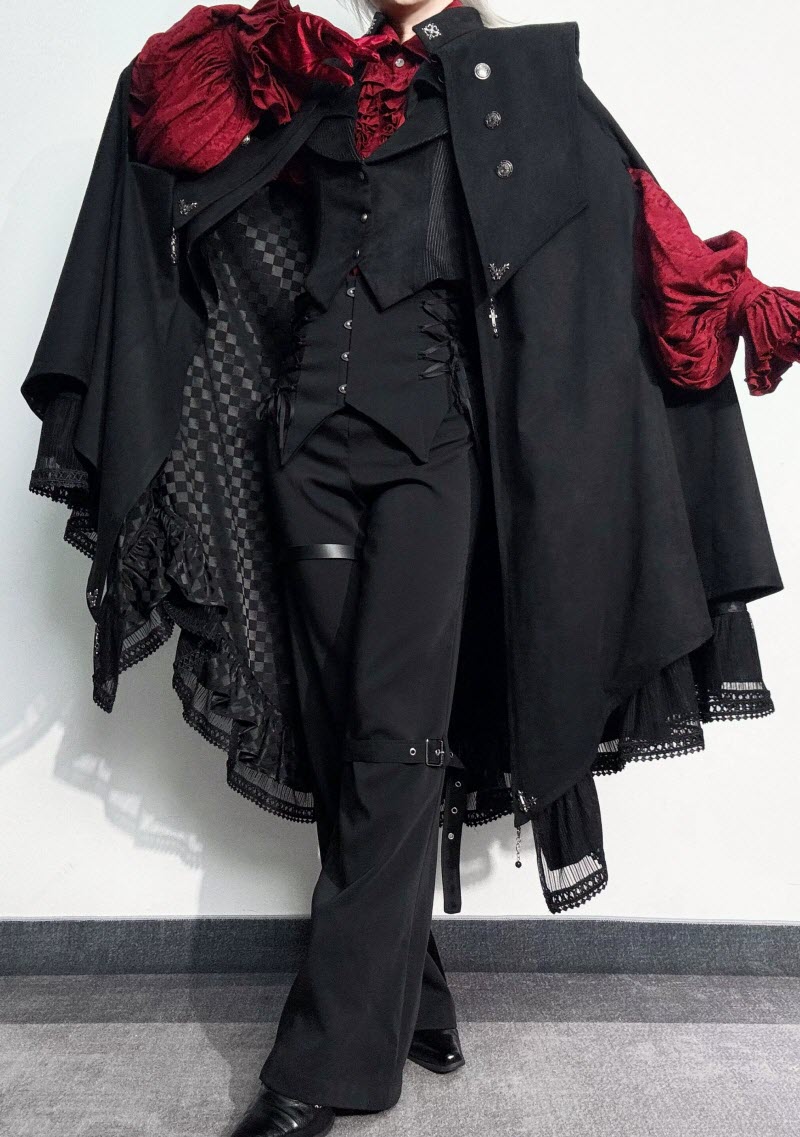 LolitaWardrobe's tweet photo. New Release: Narcissus [-Victoria-] #Gothic #Ouji Lolita Black Cape 

◆ Shopping Link: https://t.co/hhxzJcmGc6 https://t.co/BQltArK6jb