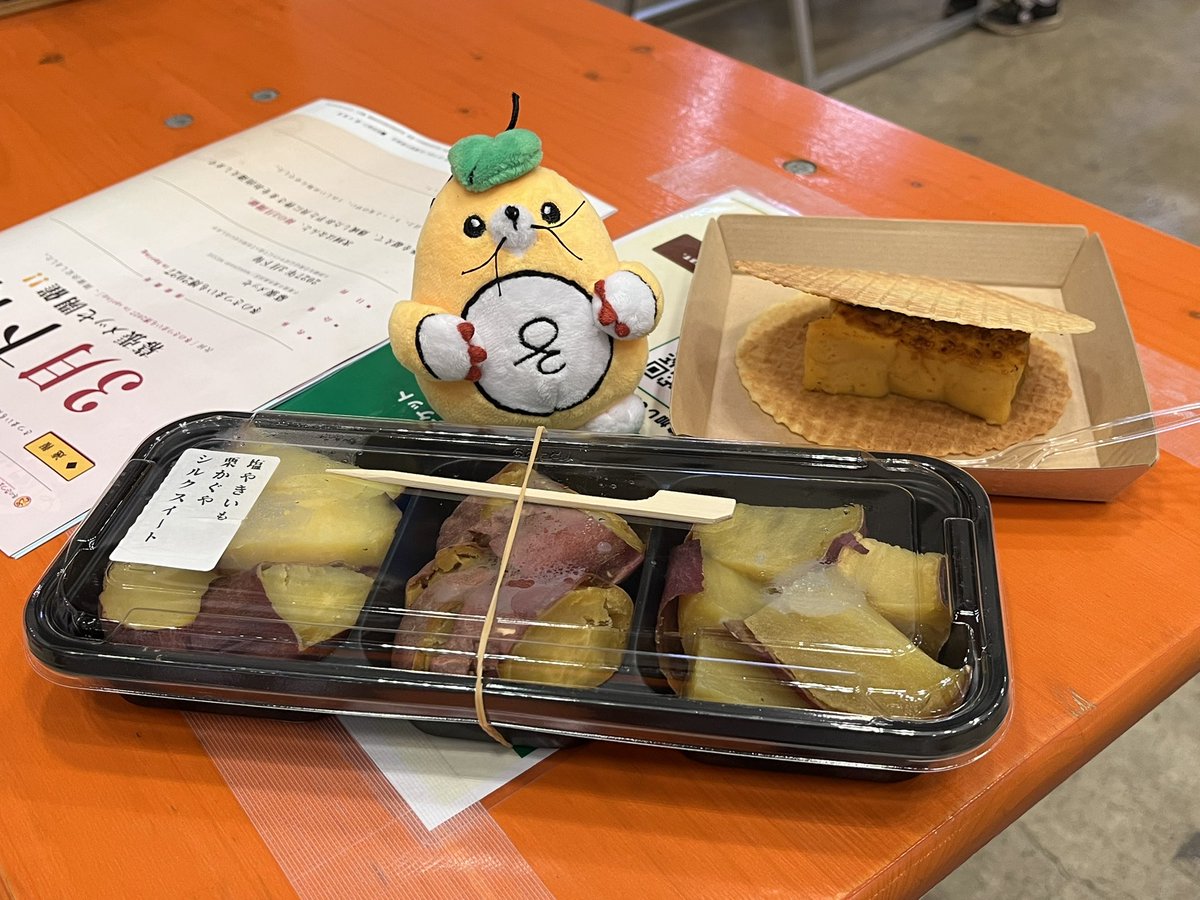 Y0113A's tweet photo. 農家の台所さん
新商品、試作段階からスタッフ間でおいしすぎると話題だったという芋フィーユ。期待超えてた。挟まれてるおいもプリンが濃厚でめちゃうま！
 #夏のさつまいも博2026 https://t.co/dq0tYAne3A