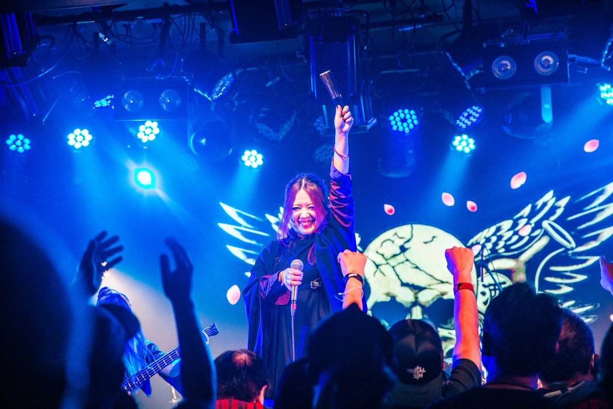 FSW_jp's tweet photo. 【✨📸LIVE PHOTO①📸✨】

8月1日(土) 渋谷GRIT
"JAPAN UNDERGROUND IN TOKYO" DAY ①

❤CHIHIRO @FSW_Vo
&amp;
💙NINO @yx9999knst 

📸 @atsuyadeu 

#FATHOMLESSSKYWALKER 
#ファザムレススカイウォーカー https://t.co/rmbPpAc5xT