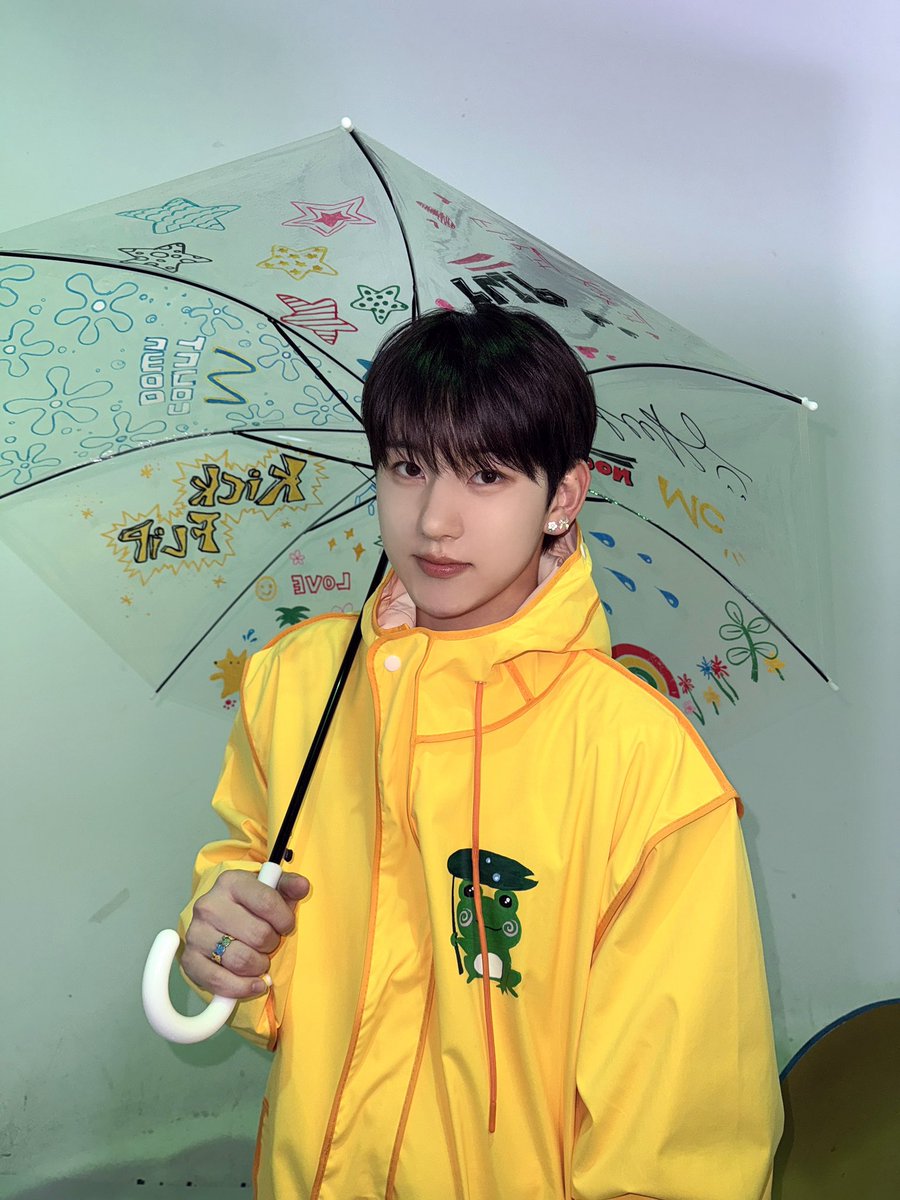 kickflip_jype's tweet photo. 📸ᴋɪᴄᴋᴋɪᴄᴋᴅᴀʏ

260806
Mnet 엠카운트다운 MC 계훈

#KickFlip #킥플립
#계훈 #Kyehoon https://t.co/zJmhnxkWey