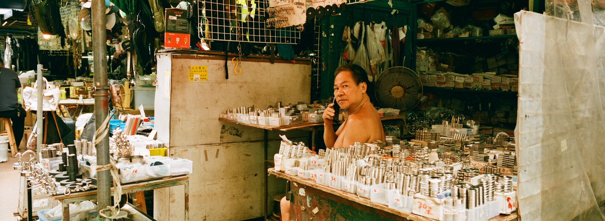 camerafilmphoto's tweet photo. Trying out the new Lucky 400 colour negative film. What do you think? #luckyc400 #lucky #colornegative #hongkong #newfilm https://t.co/JIuNFR8f62