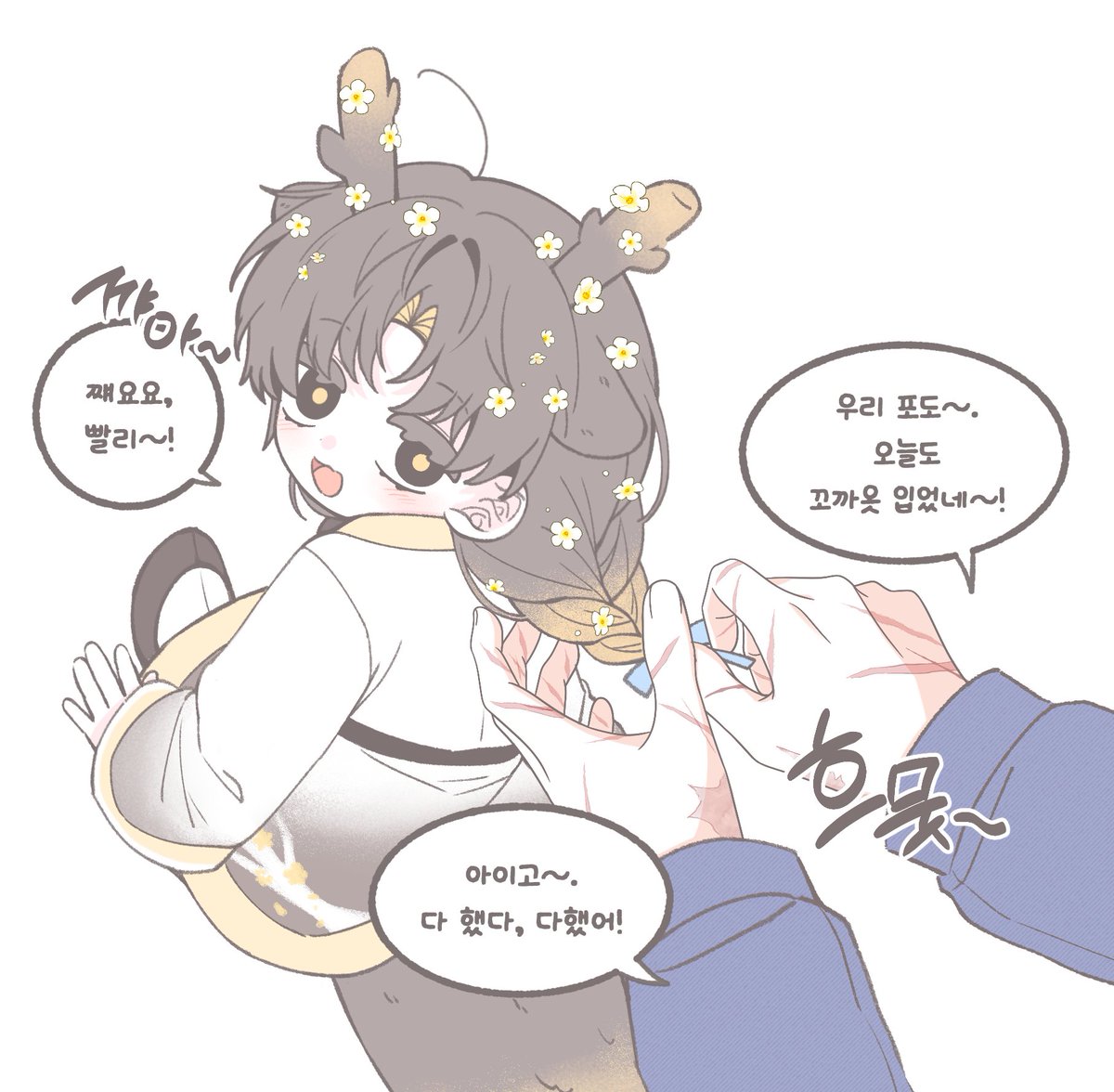 epzkk_gw's tweet photo. 젤 좋아하는 파랑 리본으로 머리 땋는 중
머리칼 만져 주는 거 좋아해서 매일 땋아 달라고 할 거 같음

#최솔 https://t.co/MWyVOYPscG