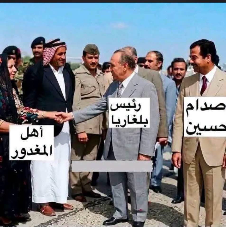 frhadmr92's tweet photo. السلام عليكم ورحمة الله
في نهاية العام 1979  تم اغتيال طالب عراقي اسمه كامل خليل ابراهيم احد الطلاب العراقيين الذي  كان  يدرس في بلغاريا بعد مشاجرة مع طالب بلغاري  ورغم تقديم الرئيس البلغاري في حينها تيودور جيفكوف  اعتذارا رسميا ولكن تدهورت العلاقات العراقية البلغارية بسبب الحادث الا ان  الرئيس الراحل صدام حسين   لم يتقبل الاعتذار الرسمي بل طلب من جيفكوف يأتي بنفسه ليقدم الاعتذار مع دفع الديه لعائلة الشاب المغدور  وفعلا جاء وقدم الاعتذار  في بيت المغدور  بمحافظة  بابل .. هذه الحالة تثبت ان هناك  كانت دولة ترعى ابناءها وتطالب بحقوقهم وتحفظ للعراق عزته وكرامته ..
يقول ابوعتاهية :
ياليت الزمان يعود يومياً لأخبره مافعلت بنا (إيران وذيولها) السنوات