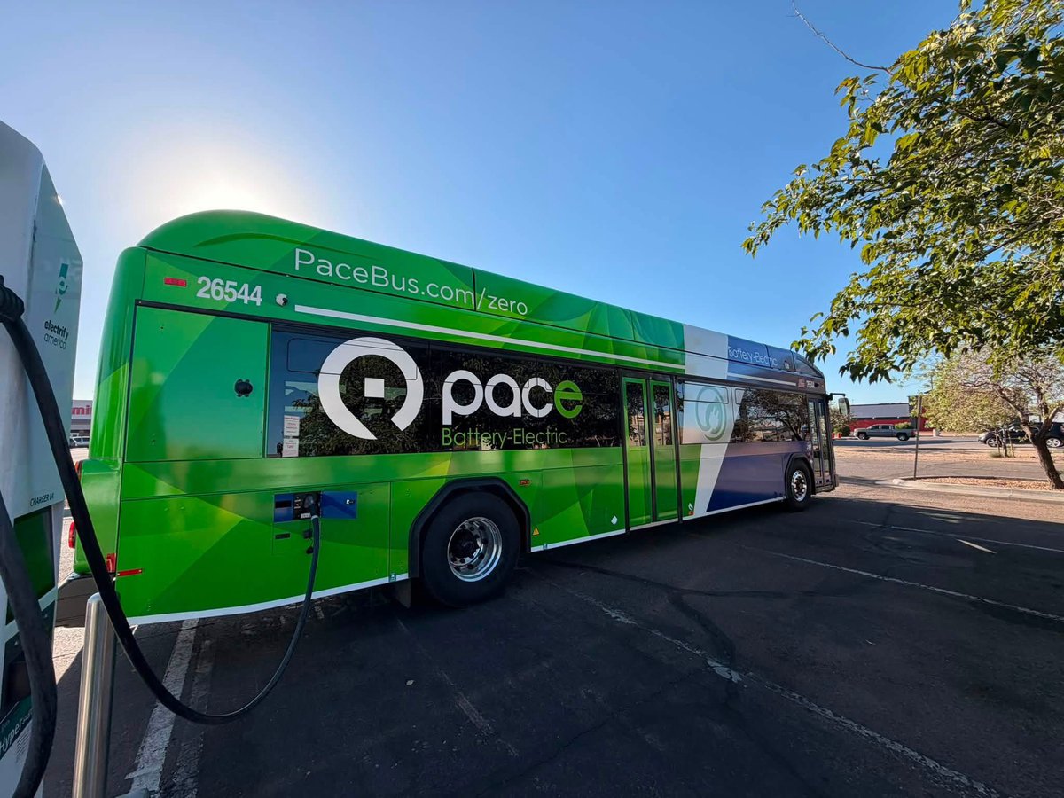 mkg254's tweet photo. Wow. 665kWh battery and 121kW at 93%. I wonder what the weight and range is? 

https://t.co/rqq6MQuacr https://t.co/lZLsCSzmMs