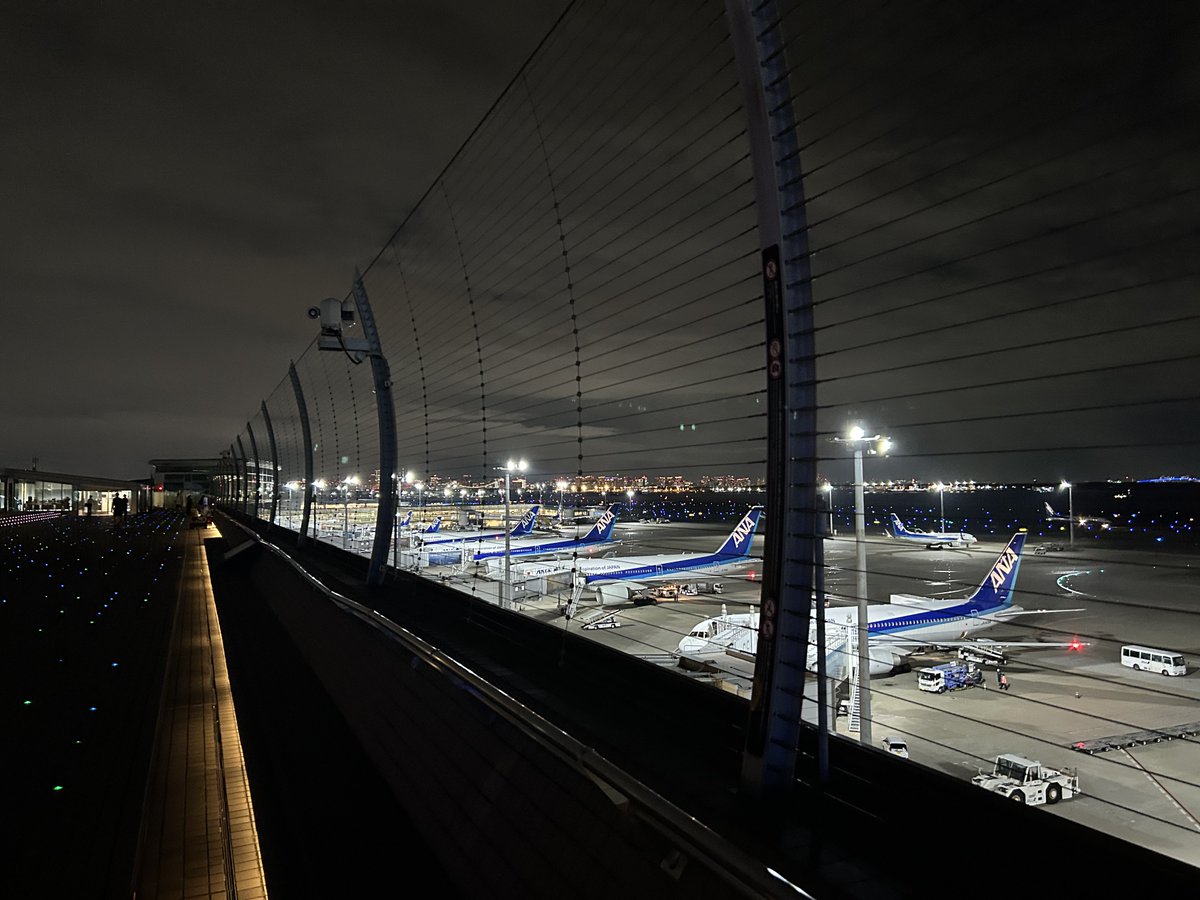 GIYOson_'s tweet photo. 旅行帰りに何となくデッキに行ったら見覚えのある席があったから写真撮っちゃった
#ぽしか讃頌 https://t.co/8dzTCyg44j