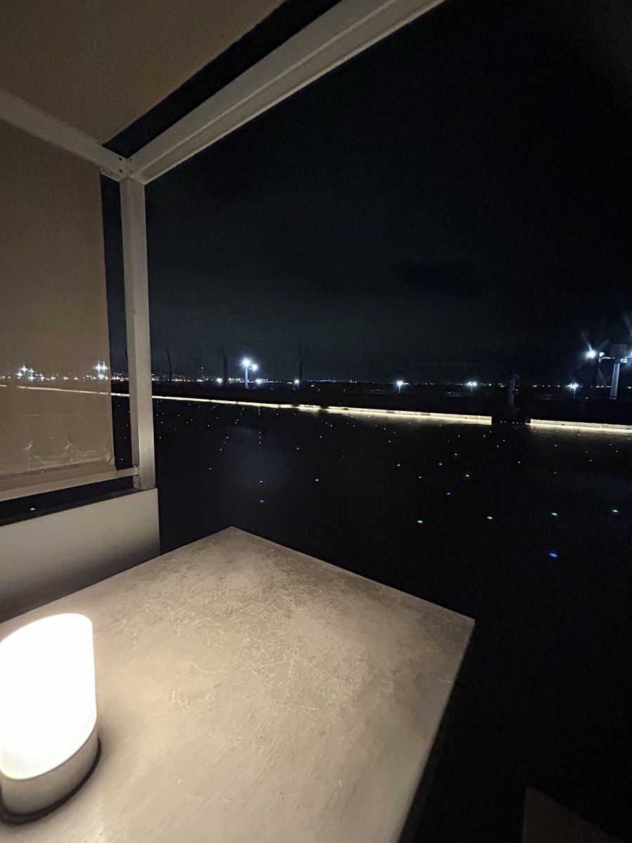 GIYOson_'s tweet photo. 旅行帰りに何となくデッキに行ったら見覚えのある席があったから写真撮っちゃった
#ぽしか讃頌 https://t.co/8dzTCyg44j