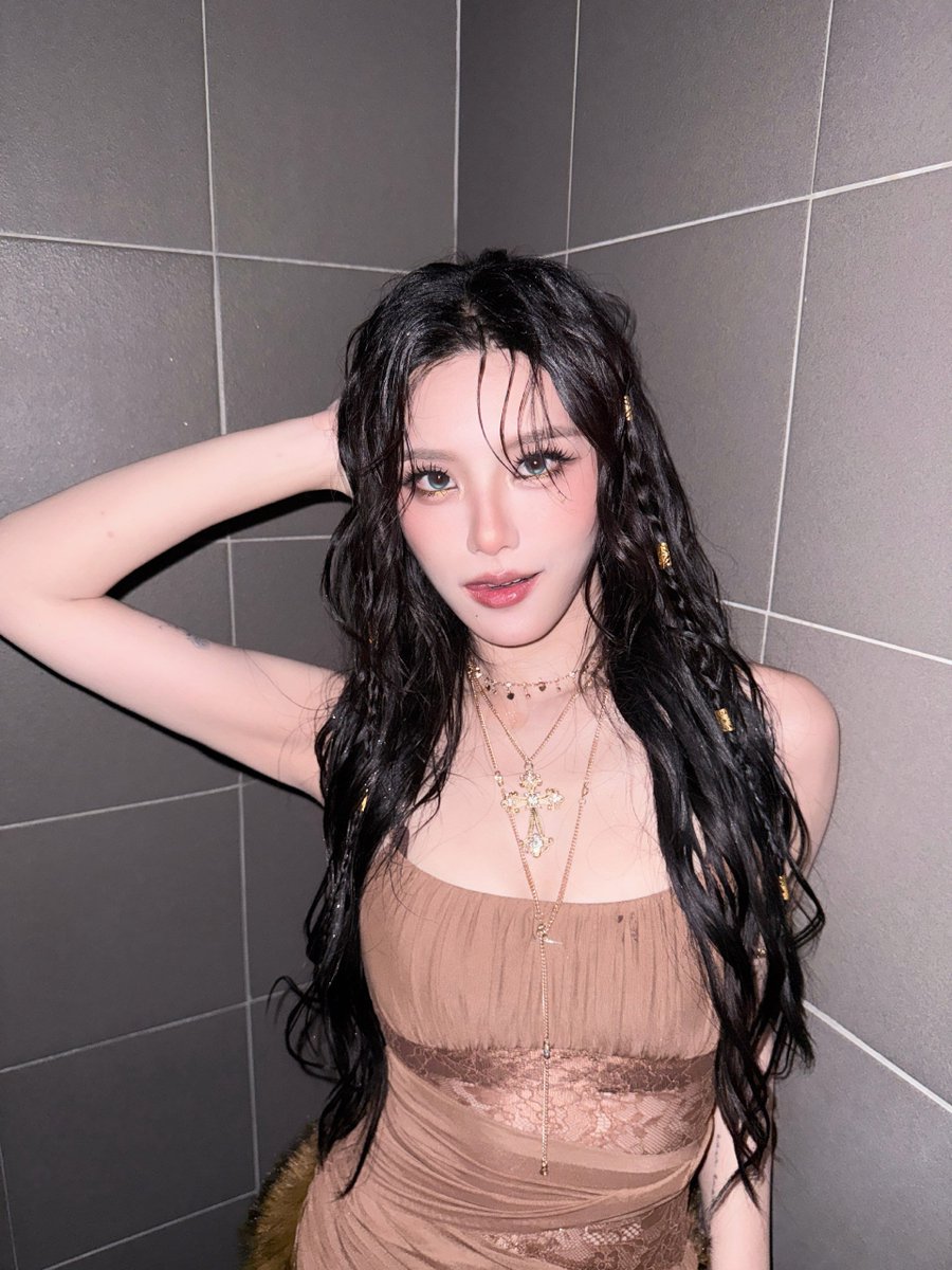 pinkyzhangkeyou's tweet photo. ROSIE INSTAGRAM UPDATE
#cpop #mandopop #girlsgroup #ELL_AND_S #若熙 https://t.co/DUnOpzeRou