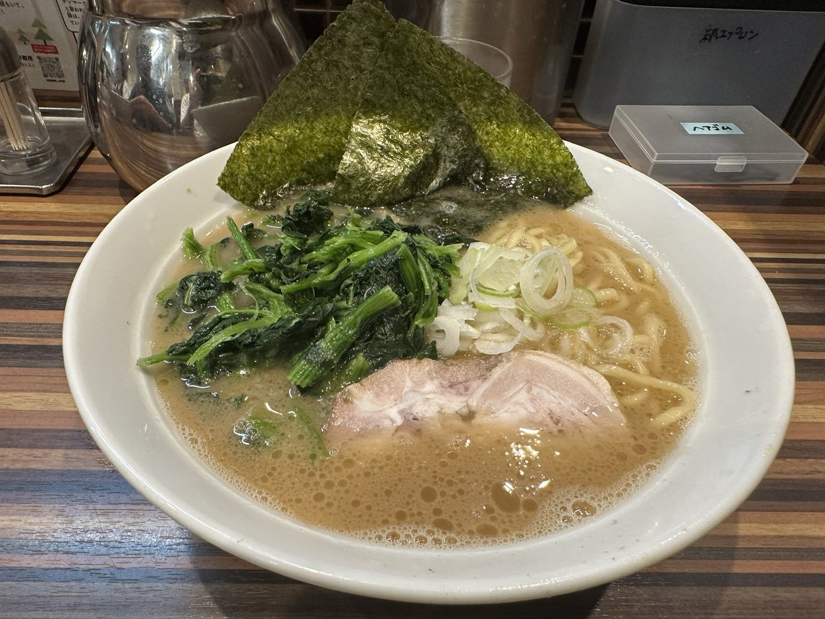 zuzuzuzuzunnda's tweet photo. 仙台に帰還して、駅前の仙台っ子ラーメンで晩飯🍜 https://t.co/32BK6fi4SX