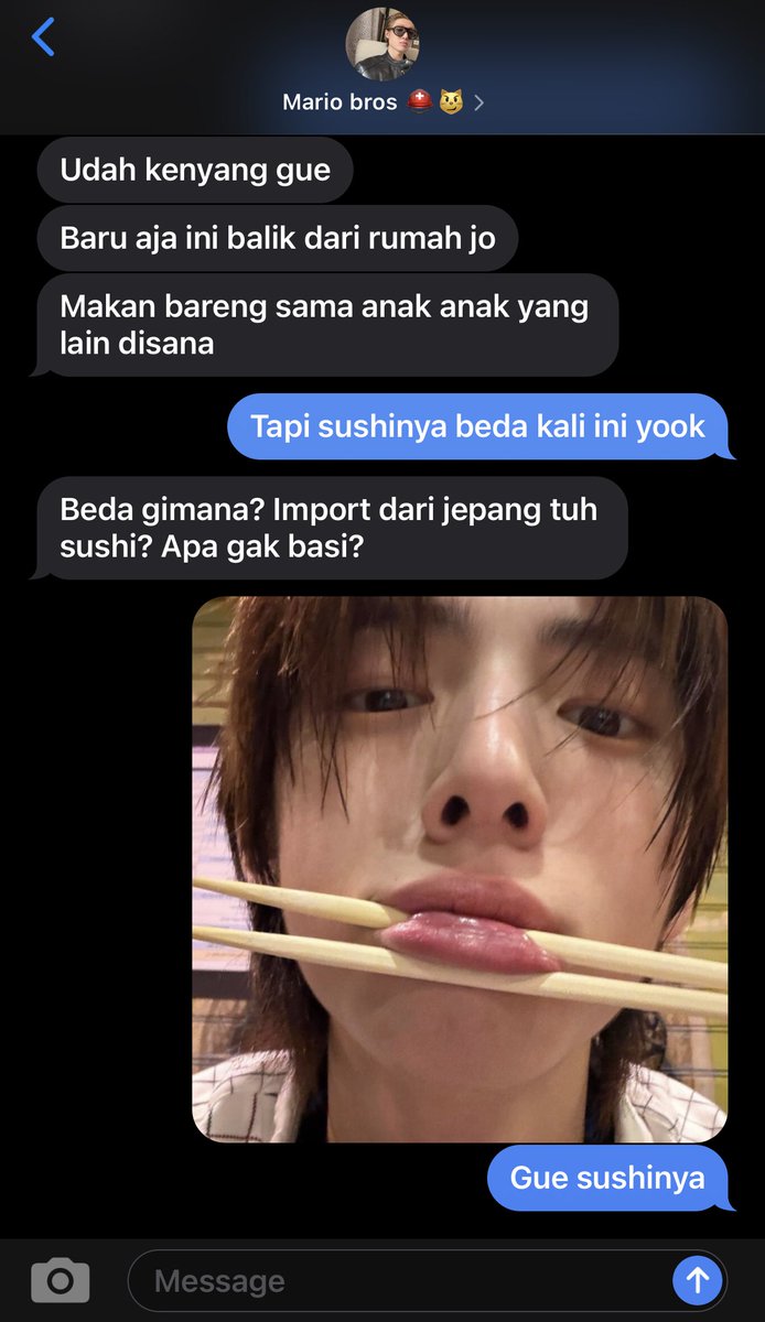 ryverrdaishes's tweet photo. #marhoon few tweet au; Gay denial (10).

Si paling straight katanya, tapi sekalinya dikasih pap cantik langsung lemah iman tapi sekarang pertanyaannya udah beneran gay atau masih denial? (III) https://t.co/Tonb4UTrQw
