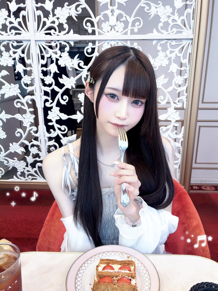 aksb_hotaru's tweet photo. お姫様はこうやって作られるの🍰 ˖ . ݁𝜗𝜚. ݁₊ https://t.co/LHGEwFTDME