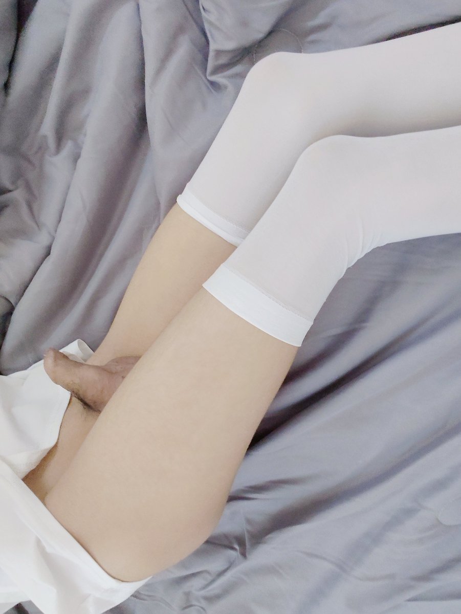 bcovoff's tweet photo. 这是什么呀 #男娘 #正太 #腿 #恋足癖 #户外 #露出 https://t.co/Aq9Q6NfFtw