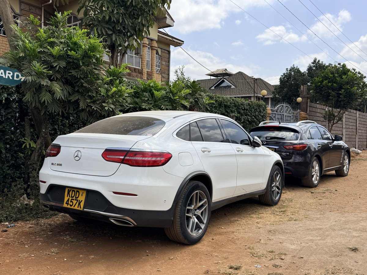 Dr_AustinOmondi's tweet photo. Selling this 2018 GLC mileage 95k. Having driven it the last 1 month I can say it’s one of the most practical cars to own. DM if interested. https://t.co/wrIuan7rnq