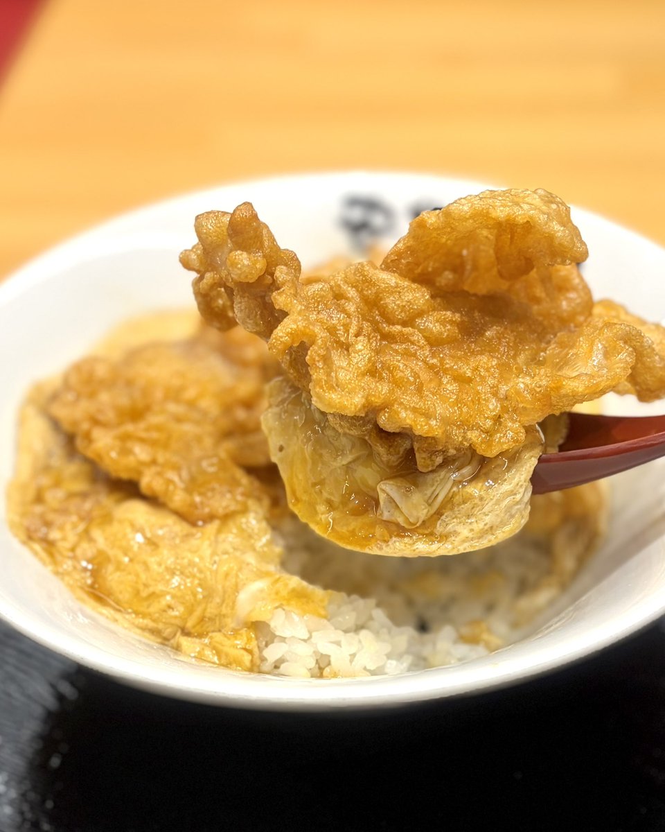 gourmet_nagoya's tweet photo. イオンモールナゴヤドーム前にオープン『北京本店』の内覧会に伺いました

安城ソウルフード「北京飯」はトロトロの玉子、しっとりジューシーな豚唐揚げが相性抜群

台湾ミンチ、チーズを合わせた禁断の北京飯も味わうことができます https://t.co/v0HYZDSw3e