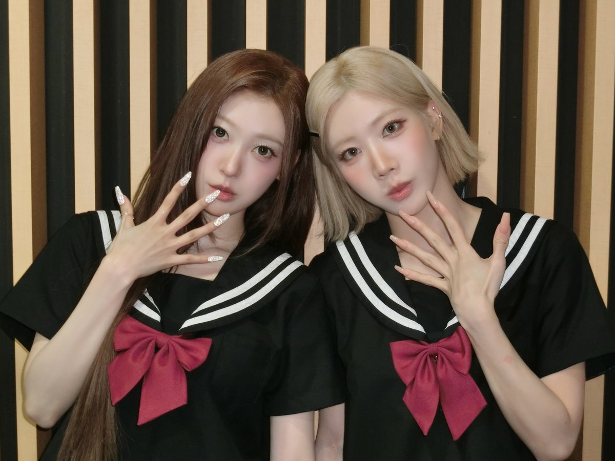 official_artms's tweet photo. 📸260806 #오늘의_탐험일지

#ARTMS #아르테미스 #OURII
#Hyper_Ego https://t.co/ZMANpTFczW