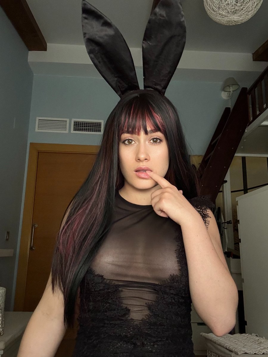 cosplayanns's tweet photo. A very naughty bunny https://t.co/HANlrcj13X