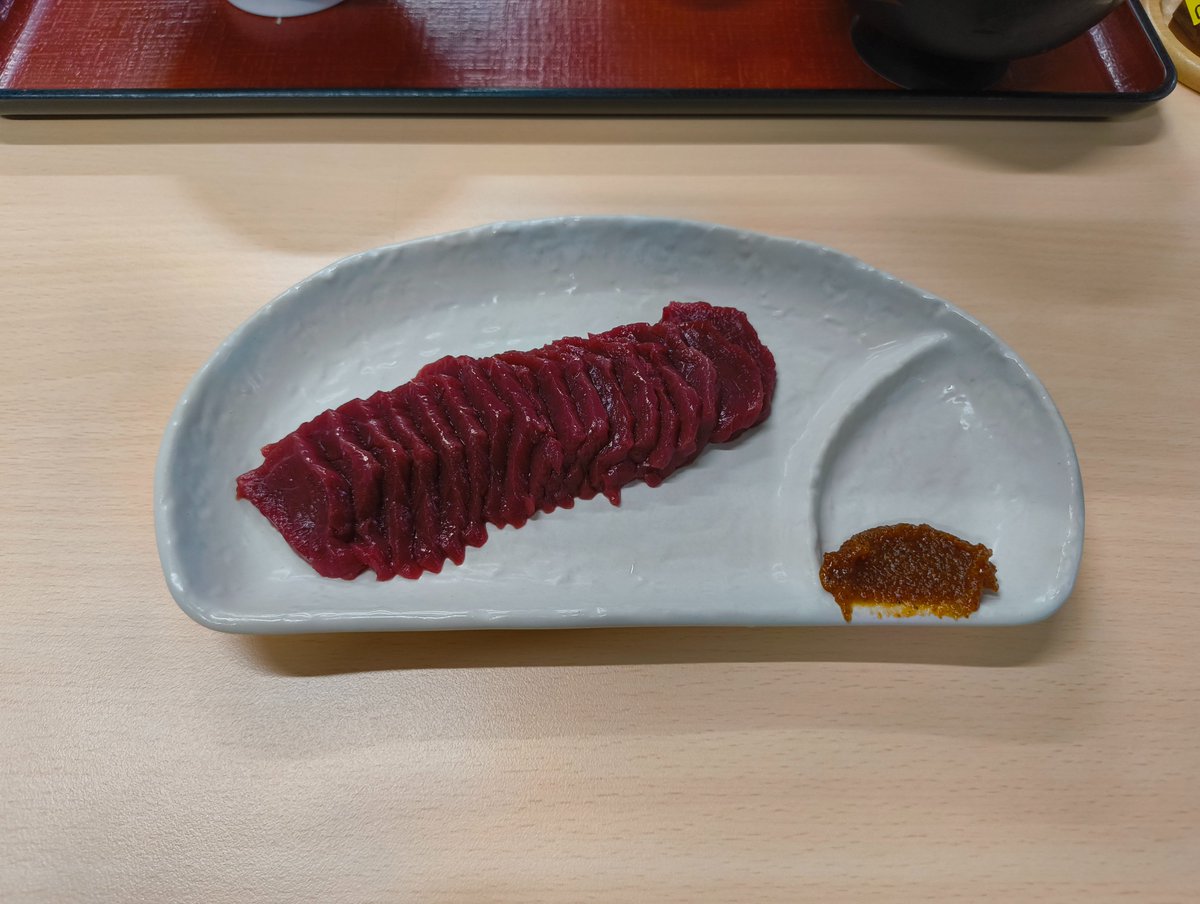 manabuf_tt's tweet photo. ピリ辛の味噌ダレで食す、会津坂下の馬刺し（ロース・モモ）が美味しいすぎて再来した際にはリピート確実ですね！

ごちそうさまてした😋 https://t.co/llcaHi8WLC