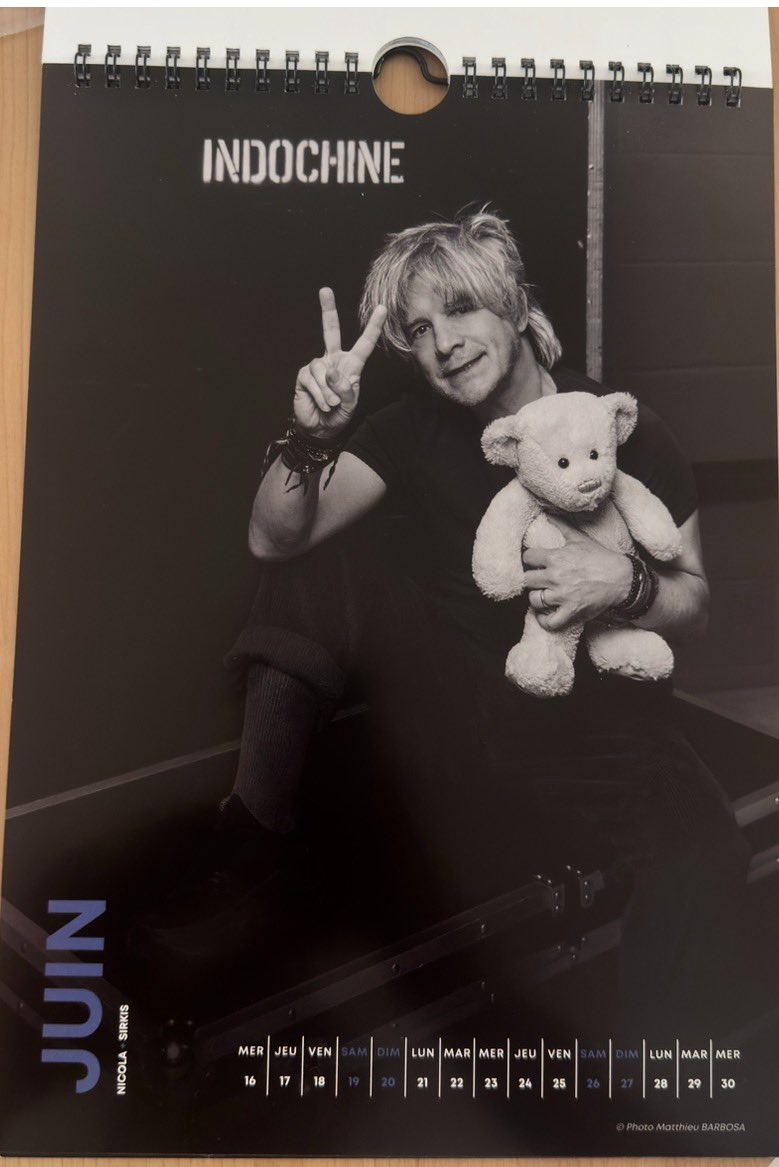 kty_1913's tweet photo. Magnifique la photo du mois de juin @nicolasirkis du calendrier @EuxpourEux 
On peut encore le commander sur le site de l’association https://t.co/TcCus8Ebcz pour les enfants hospitalisés 🙌 https://t.co/BIRdhiZNMQ