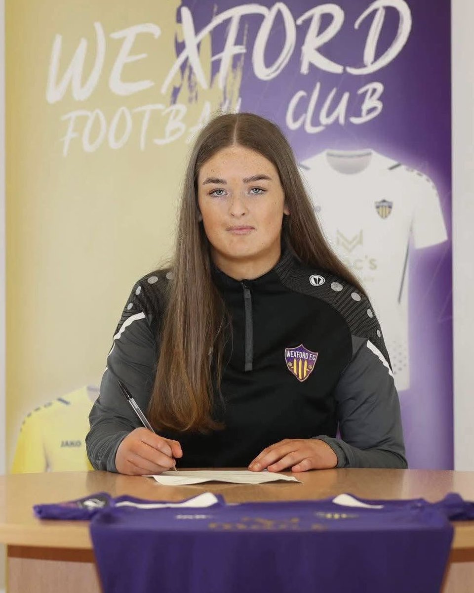 FAIreland's tweet photo. We are deeply saddened to learn of the passing of Aoibheann Clarke.

Our heartfelt condolences are with Aoibheann's family, friends and team-mates during this incredibly difficult time. 

May she rest in peace. https://t.co/FdCJgLV6yI
