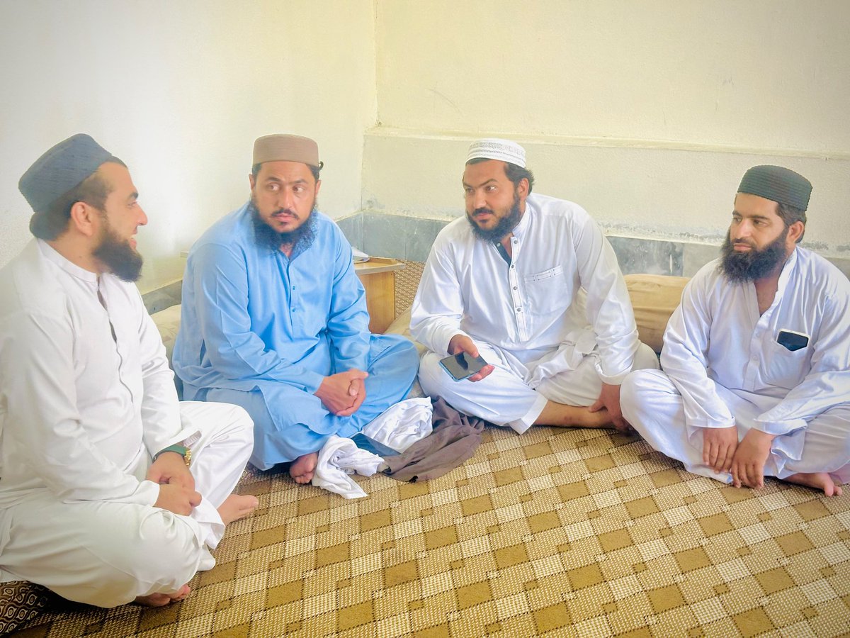 Hamza_Haqqani01's tweet photo. ڈیجیٹل میڈیا کنونشن ضلع مردان 
جے یو آئی کے  کوآرڈینیٹرز کی مشاورتی بیٹھک 
جمعیت علمائے اسلام (جے یو آئی) ضلع مردان کے ڈیجیٹل میڈیا سیل کے زیر اہتمام ایک انتہائی اہم مشاورتی بیٹھک جس میں ضلع مردان میں آئندہ ہونے والے ڈیجیٹل میڈیا کنونشن کی تیاریوں اور حکمت عملی پر تفصیلی گفتگو کی https://t.co/VmAmXMY4rx