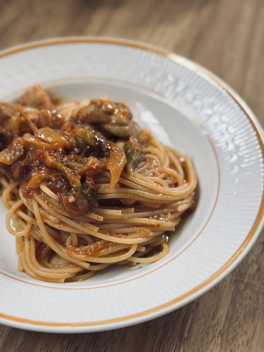 GameFitsp's tweet photo. 晩飯のラタトゥイユアレンジ
久々のbarilla No.4 https://t.co/hwXkYePkwr