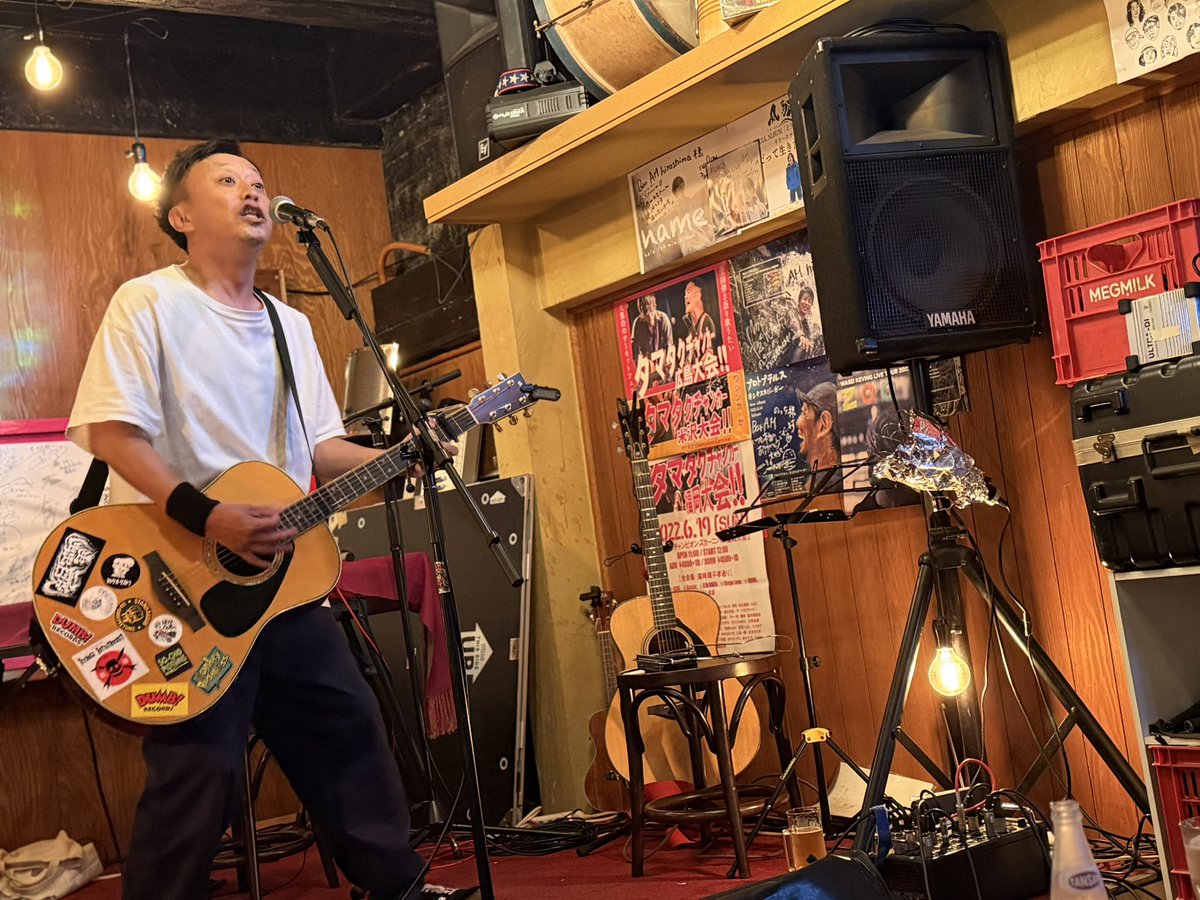 takeyaridaisuke's tweet photo. 始まりました！
デコ！！
at. BarAM
広島市中区流川町8-27 2階 https://t.co/13vThwFgUm