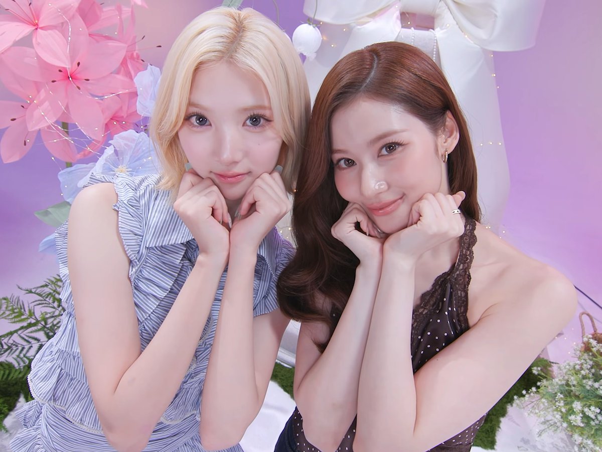 godmitzu's tweet photo. SANA AND HEARTS2HEARTS JIWOO 💜 https://t.co/mdviTm6Ctc