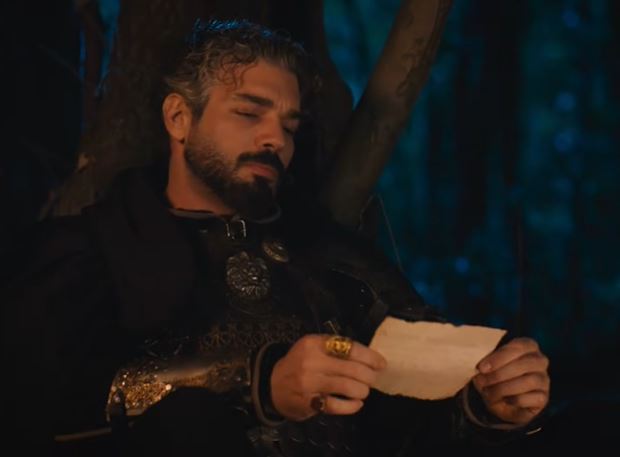 zagflav's tweet photo. @SukruOzyildiz  Kesinlikle o olmalı, yani adamın oyunculuğu gerçekten efsanevi, çok yakışıklı olmasının yanı sıra çok iyi de oynuyor. Beni her zaman etkilemeyi başarıyor.
#Sukruozyildiz , #ŞükrüÖzyıldız https://t.co/xciaYjY0QB