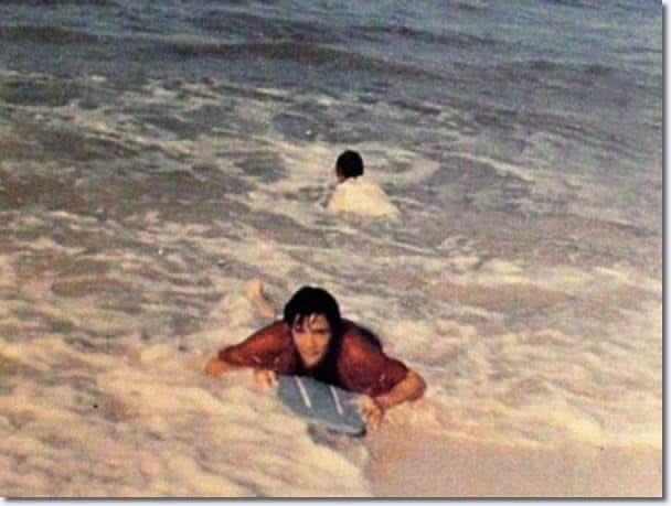 elvis_now's tweet photo. Surfs up 🏖️ 🌴 TCB/TLC
https://t.co/T0ok062zUb https://t.co/BO31zuRbLt