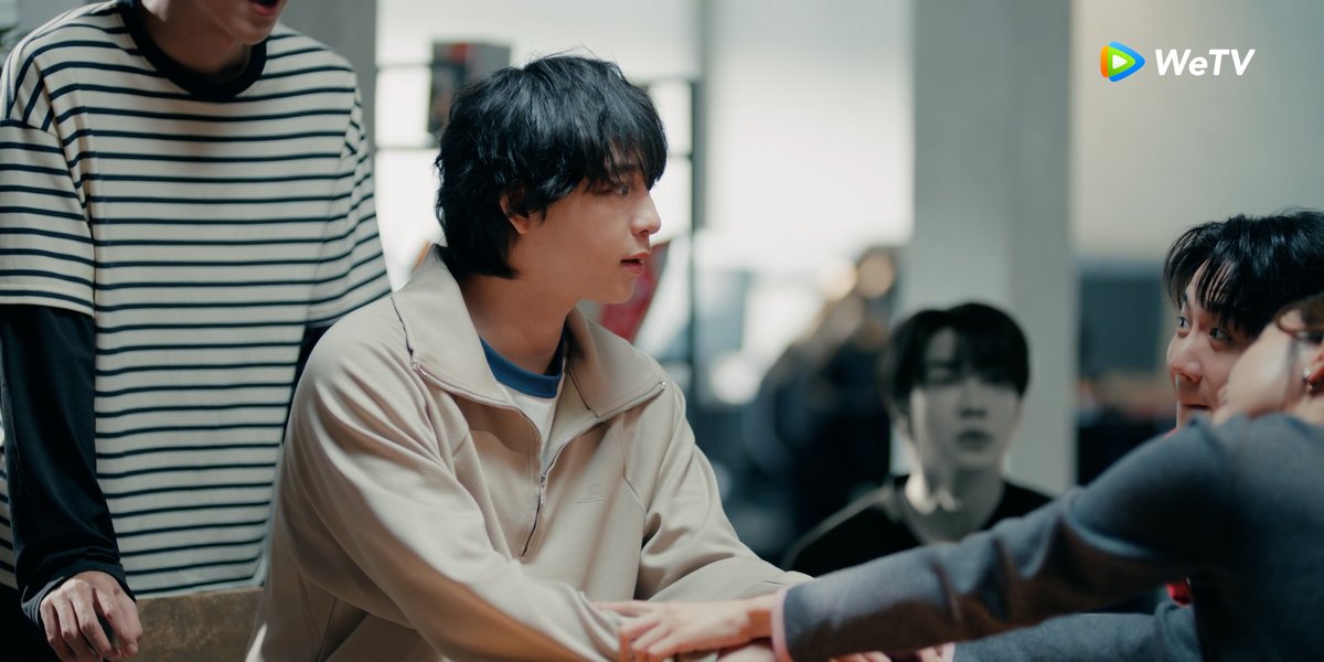WeTVThailand's tweet photo. ทีวียุค 2026 = ภาพขาวดำบางส่วน
BE MY PLAYER TWO EP4
#ซอโซ่ล่ามธีร์EP4 https://t.co/neh853ZVt8