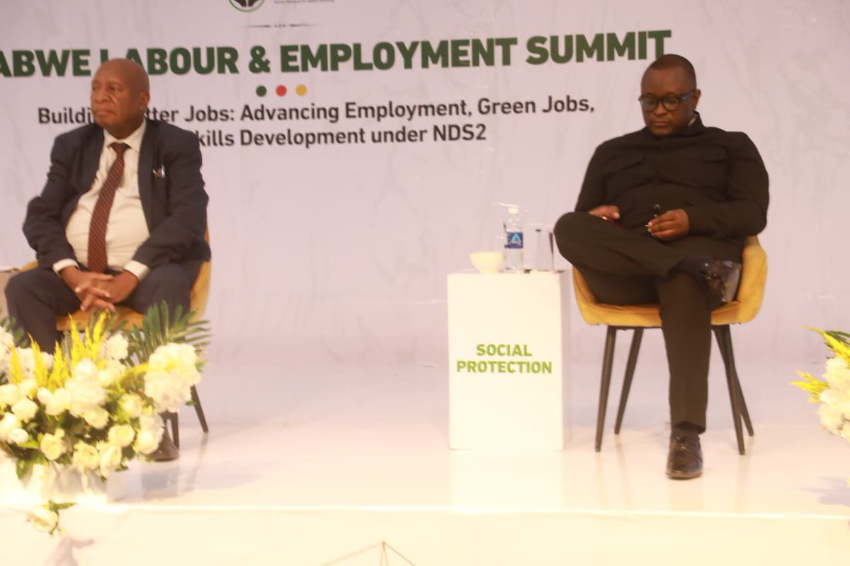 JeremiahMb65631's tweet photo. Labour and Employment Summit 2026 began in BULAWAYO a high-level gathering expected to shape Zimbabweโs labour market policies Held under the theme โStrengthening Zimbabweโs Labour and Employment Landscape Through Collaboration and Innovation."
#VISION2030
#NDS2
#CAA3 https://t.co/AQ0hhszJq8