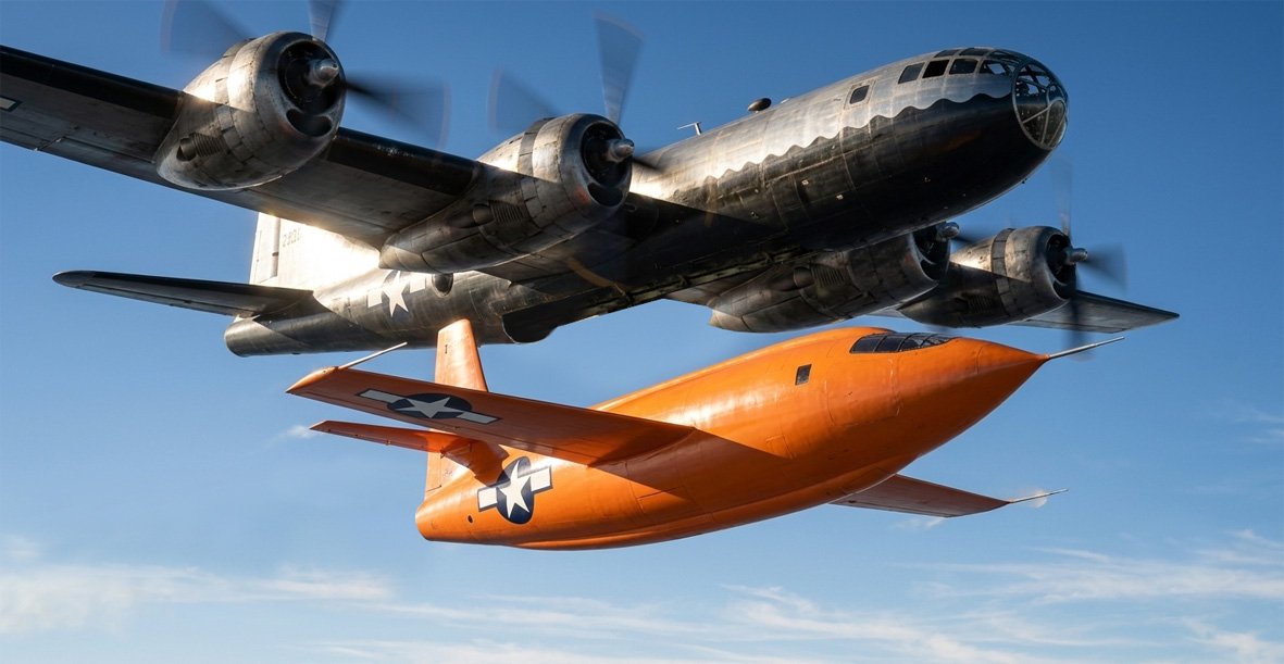 JanMace1970's tweet photo. 6. srpna 1947 uskutečnil Chuck Yeager svůj první let s experimentálním Bellem XS-1, později X-1. Šlo ještě o bezmotorový klouzavý let po vypuštění z upraveného B-29 nad Muroc Dry Lake. První motorový let následoval 29. srpna. #ChuckYeager #BellX1 #Muroc #aviationhistory https://t.co/6pnlxXUffA