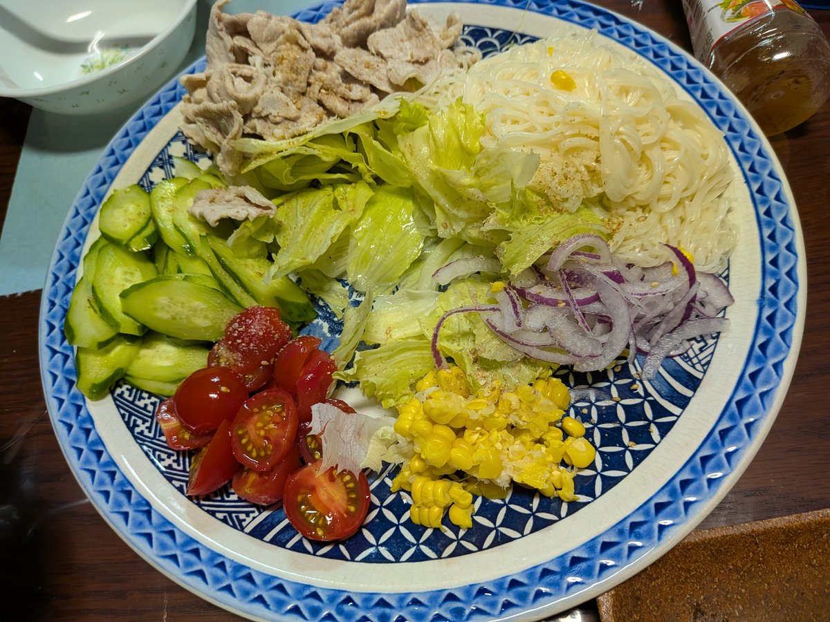 mittunn875's tweet photo. 冷しゃぶ素麺 https://t.co/WNBWbexnHO