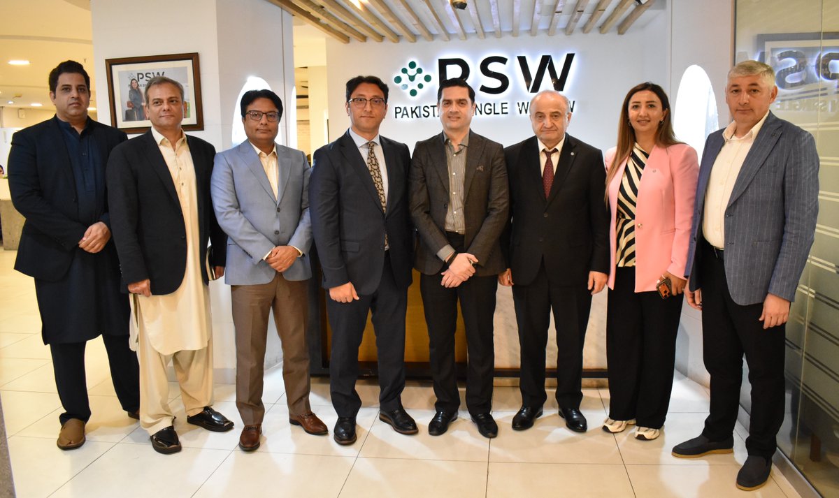 PakSingleWindow's tweet photo. #PSW welcomed the #Azerbaijan Single Window delegation for a bilateral exchange on digital trade transformation and border management. @CEOPSW shared PSW's journey toward a unified digital trade ecosystem and highlighted initiatives including Tradeverse, PortVerse, IRMS, Trade Lab, the Certificate of Origin Portal, and the Khadijah Women Entrepreneurship Program. The visit strengthened collaboration on advancing seamless, technology-driven trade facilitation between both countries.