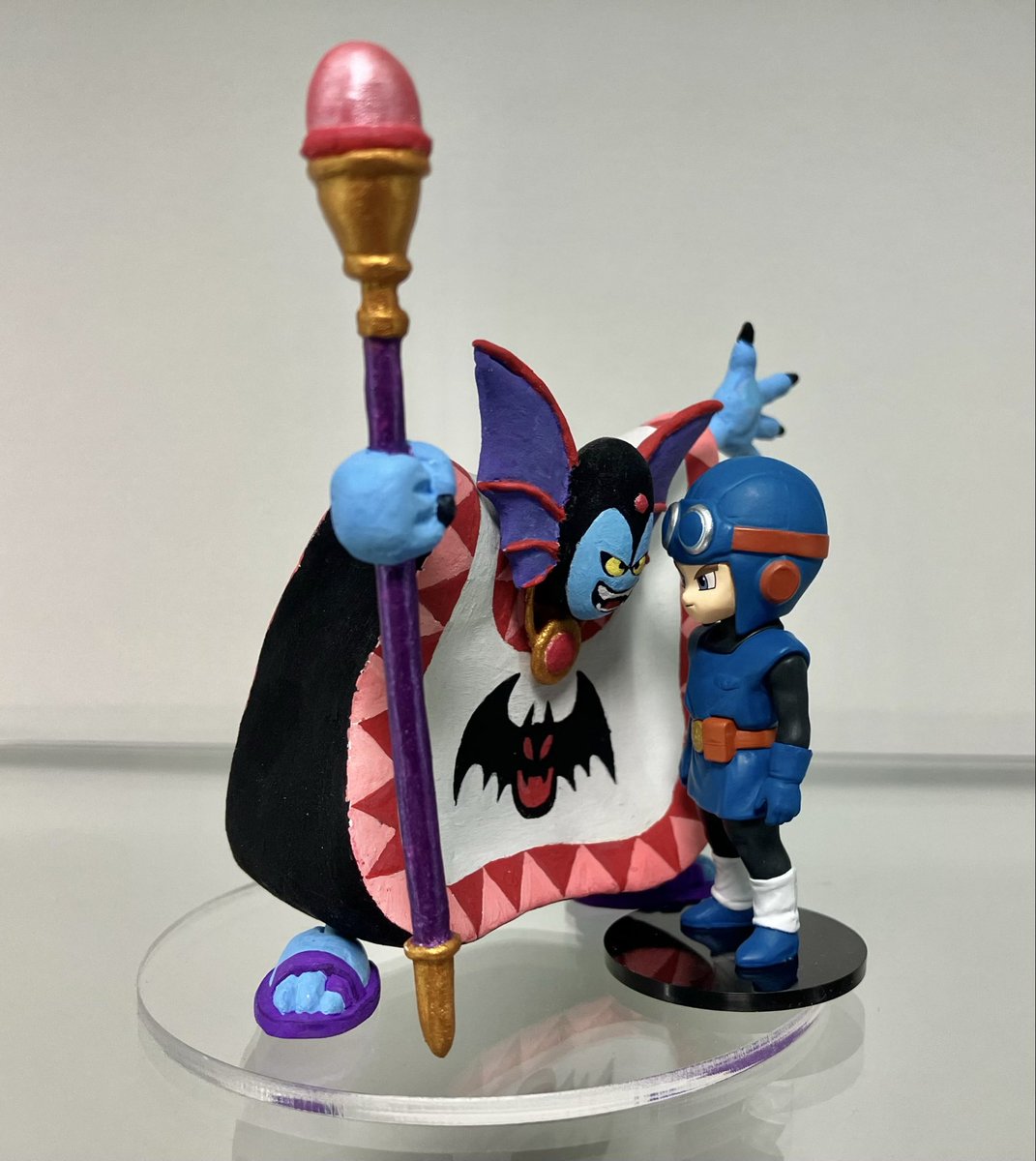 iguanya_clay's tweet photo. 自作フィギュア×ふくびき所
〜ドラクエ2〜

バズズやベリアルも作りたいと思いつつ未だ着手できず。シドーはもっと先になりそうです

おまけにハーゴンにメンチ切るローレシアも載せときます https://t.co/WqAJM2E19A