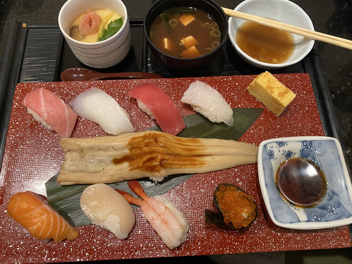 mkjiroudon's tweet photo. 誕生日‼️お寿司屋さんでお祝いをしました♪ https://t.co/AcvB3v9HtJ