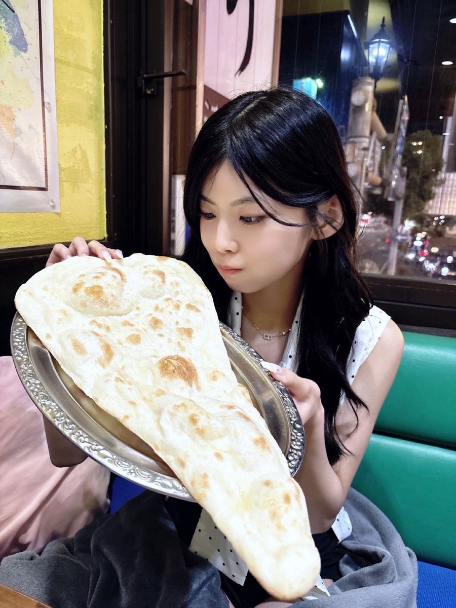 moebunny2307's tweet photo. ｵﾂﾓｴﾃﾞｼﾀ🖤(໒ˊ ˘ ˋ*)꒱.*

20時のもえ𝗍𝗂𝗆𝖾 ⏰´-💖

今日は午後から暑かったね🥵
熱中症大丈夫だった？？
水分補給は欠かさずお願いします(＞人＜;)

この(🫓 ᐛ) 🫓ﾅ···ﾝ···全部はムリだー😣 https://t.co/6bsYDd9KlT