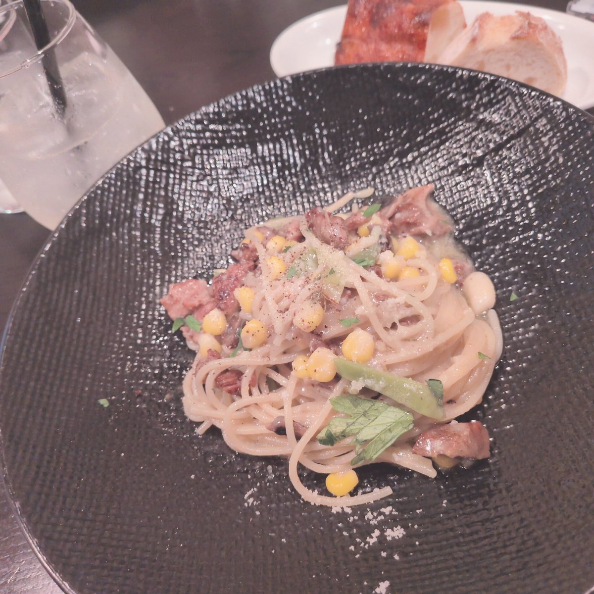 kineko_9's tweet photo. 会社のお金で美味しいものを食べようプロジェクト https://t.co/vYHoTfu6eK
