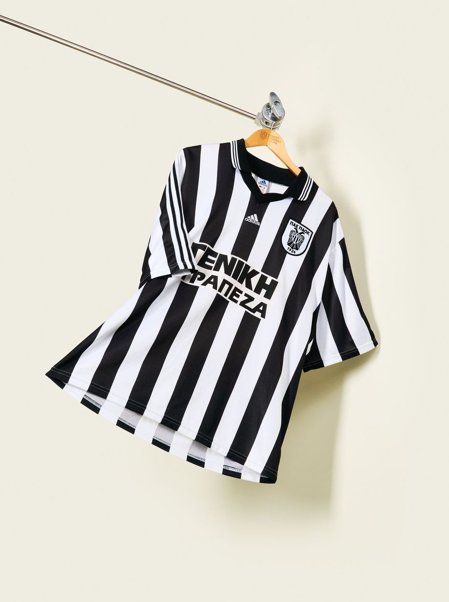 classicshirts's tweet photo. PAOK 1998 Home by adidas 🤍🖤

Hitting the site on Friday at 14:00 (UK Time) in a size XL. https://t.co/qbEhzM73c7