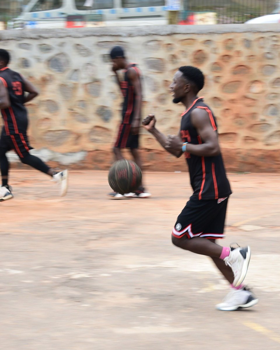 DankindAcademy's tweet photo. @DankindAcademy sessions in Kampala, Uganda πΊπ¬ were so fun. Highlights are on @We_R_Ballers YouTube and all social media. We make clips to help acquire scholarships and reach out to coaches, schools, teams and agents.
#basketball #africa #kampala #uganda #dka #dankindacademy https://t.co/hmHMY52fb6