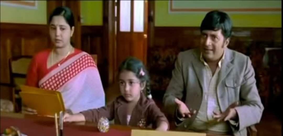 aamuthankani's tweet photo. நிலவில் முதன் முதலாக கால் பதித்தவர் விஜய் தான்னு சொன்னாலும் நம்புறதுக்கு இங்க ஆள் இருக்கு.......

இவுங்கட்ட போய் இந்த திட்டம்லாம் நாங்க ஆல்ரெடி கொண்டு வந்ததுன்னு சொல்லி சண்ட போட்டுட்டு இருக்கானுங்க...... https://t.co/GX7qzfCc4J