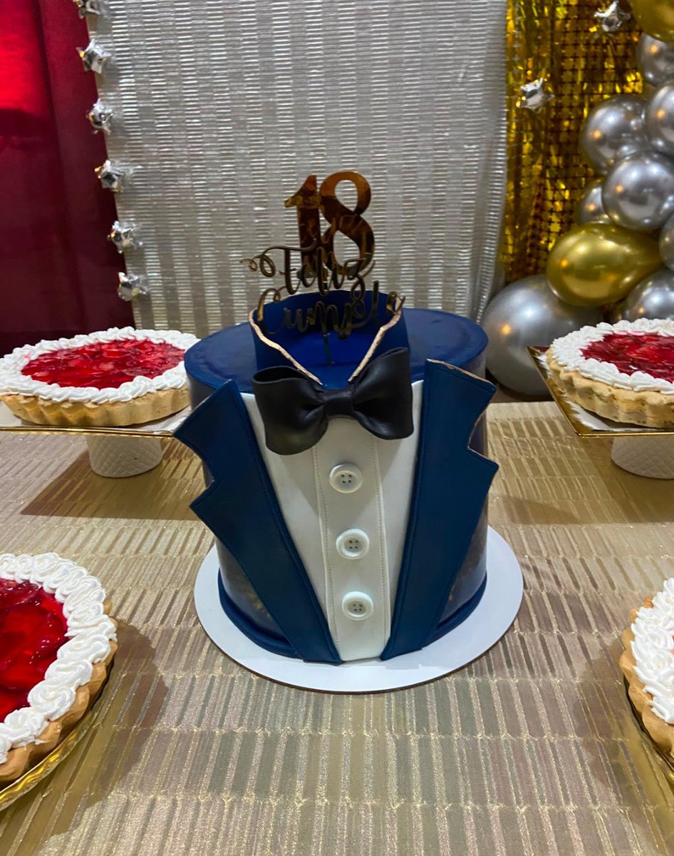 u_Zulma's tweet photo. Torta personalizada,varonil 
Estilo "Elegante" https://t.co/TEV4sFuSSc